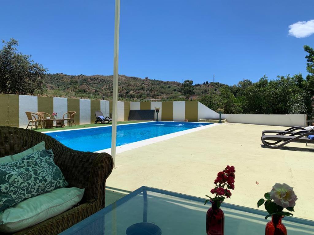 Complejo Rural Lo Arrabal Villa Málaga Exteriör bild